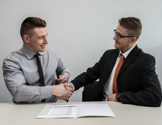 S Corp or LLC? The Choice That Could Save You Thousands